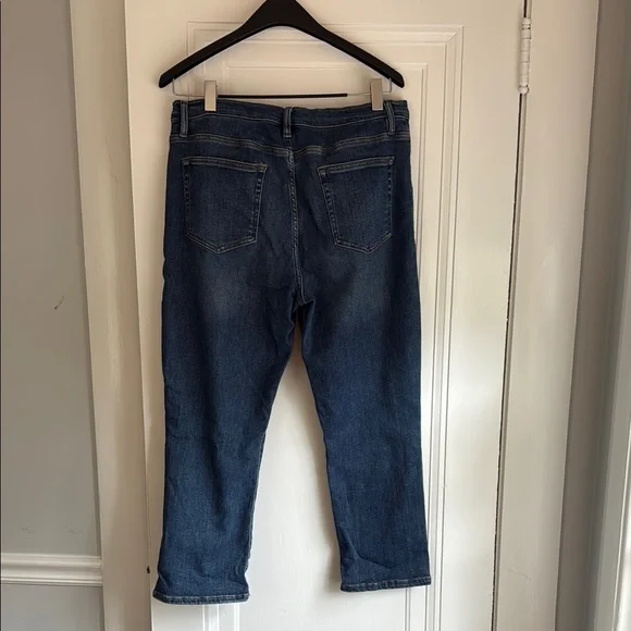 Frame Denim Women’s Straight Leg Jeans in Medium Blue - Picture 5 of 13